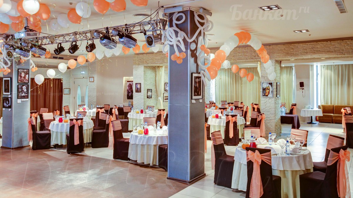 Большой банкетный зал Большой банкетный зал — фото 31