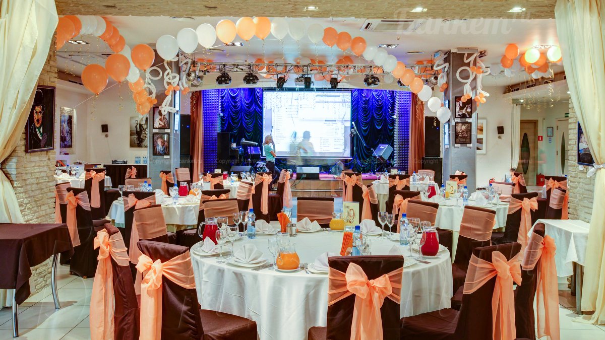 Большой банкетный зал Большой банкетный зал — фото 33