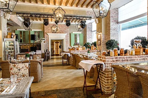 Основной зал — Вилла Паста на Дмитровке / Villa Pasta, Москва