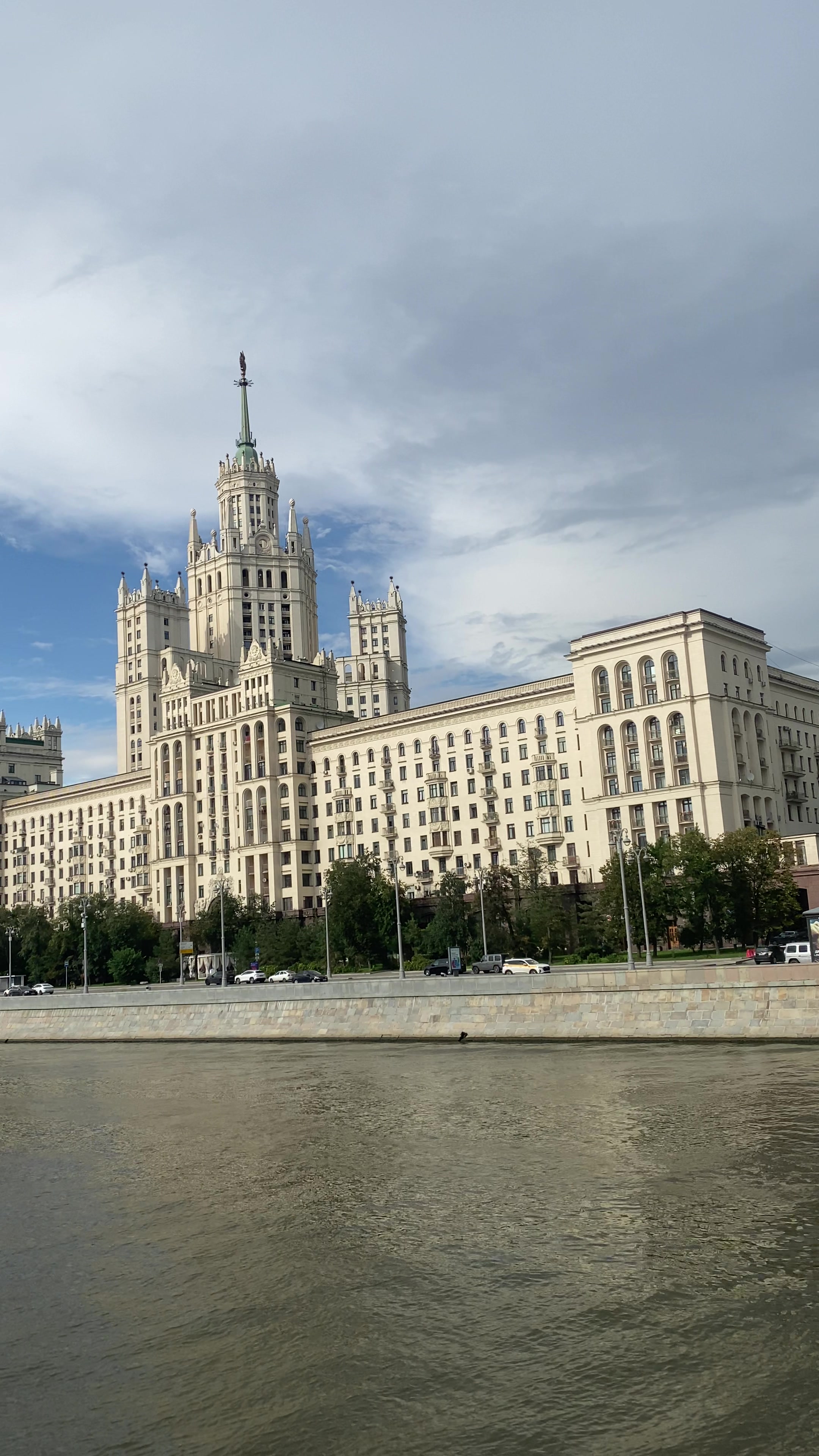 Теплоход ПРАГА — Теплоход ПРАГА