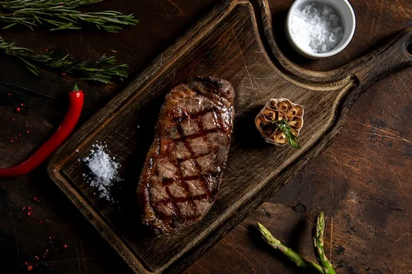 Steak it easy — интерьер зала