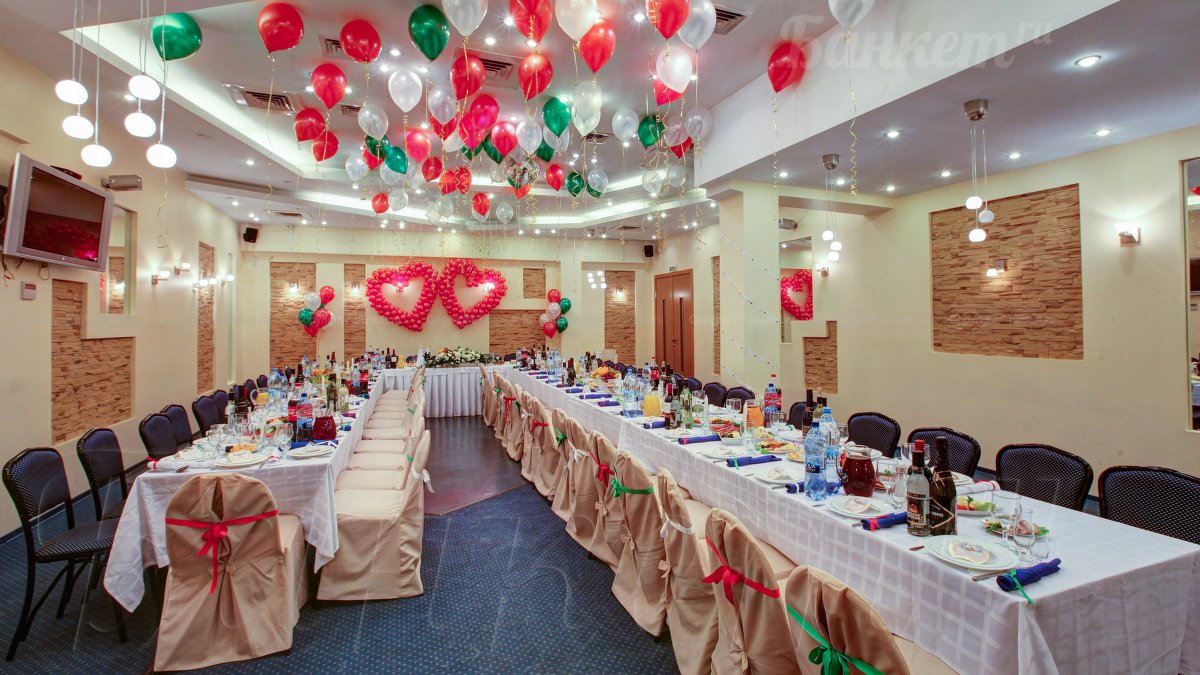 Кафе - бар на Калужской — Зал зеркальный, фото банкетного зала