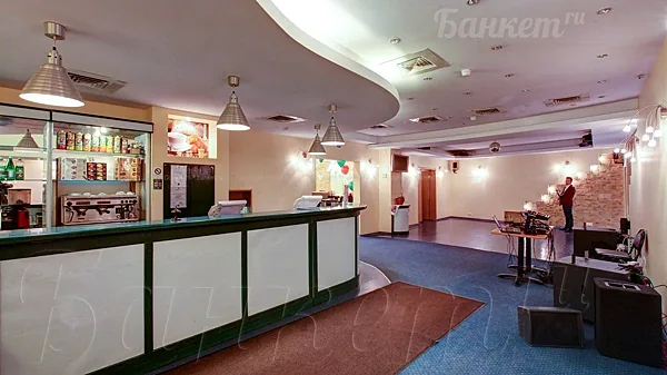 Зал зеркальный — Кафе - бар на Калужской, Москва