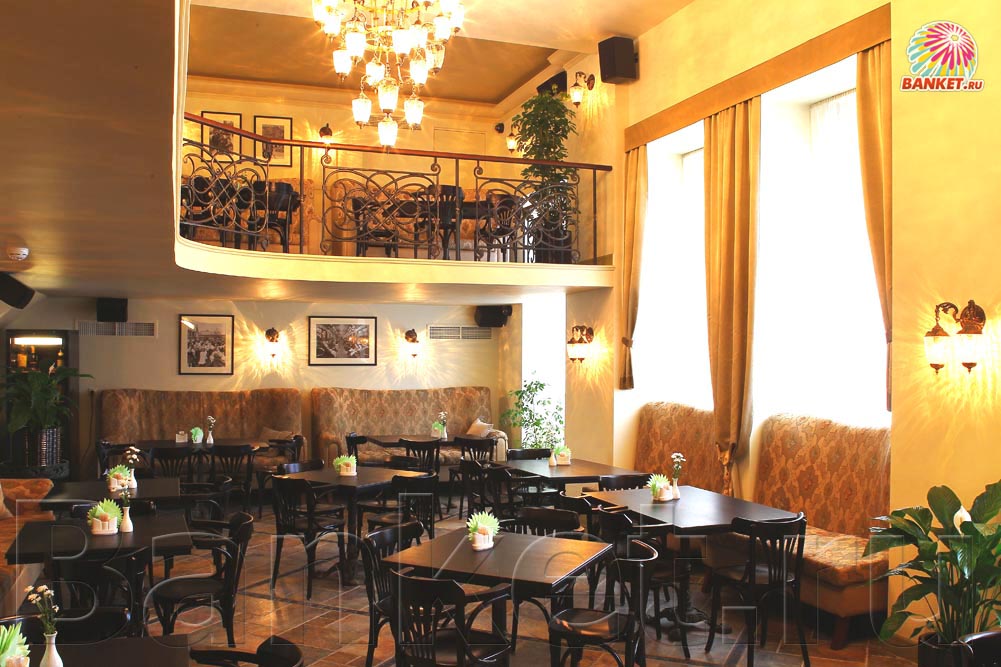 Курящий зал (антресоль) — Кафе  Житная 10