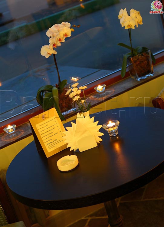 Курящий зал (антресоль) — Кафе  Житная 10