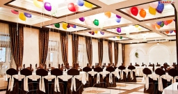 Основной зал — интерьер зала