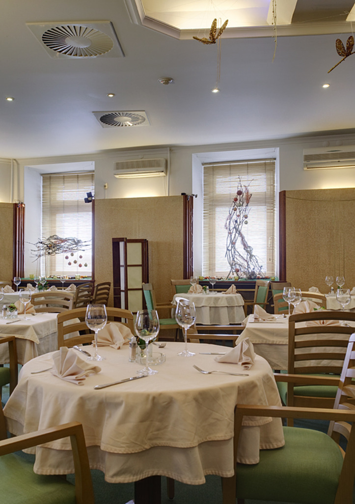 1 — Ресторан Дориан Грей