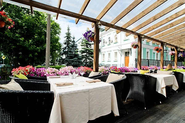 Летняя веранда  — Ресторан Romashka, Москва
