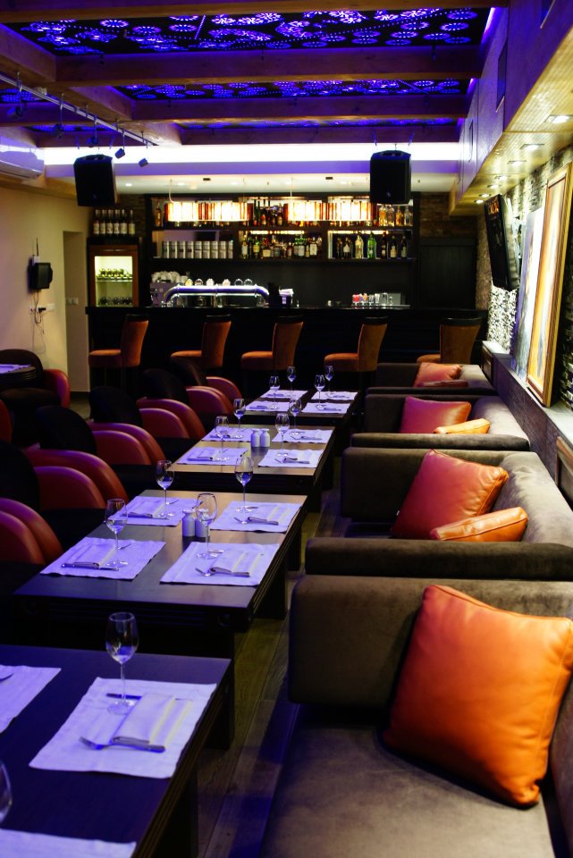 Караоке-бар — Ресторан Romashka