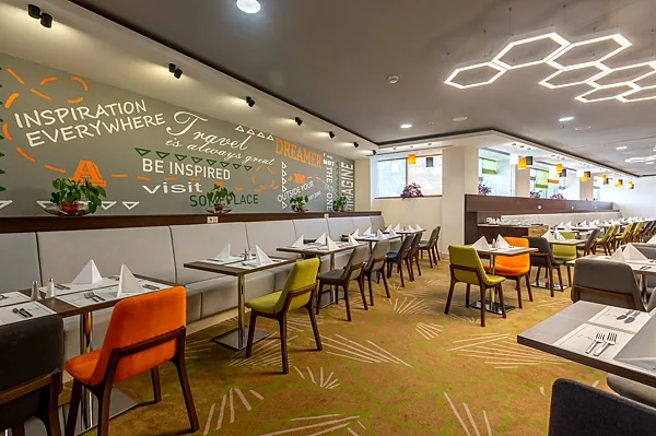 Ресторан Москва в Holiday Inn, Москва — фото