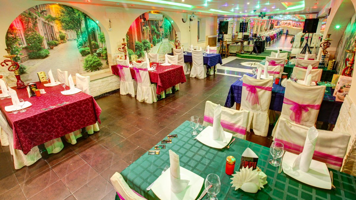 Основной зал — Веселый Апельсин