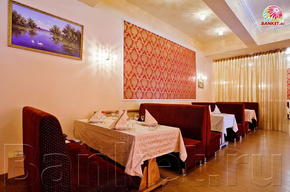 Большой зал — Ресторан Золотая Чаша