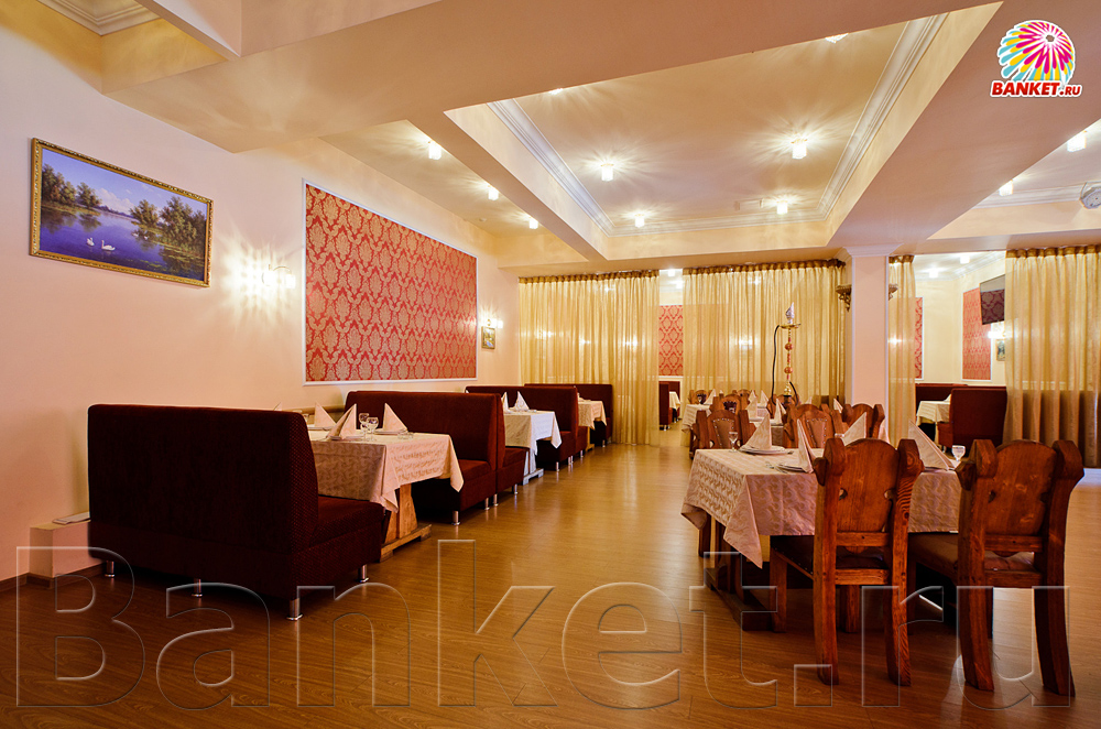 Большой зал — Ресторан Золотая Чаша
