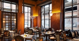 Основной зал