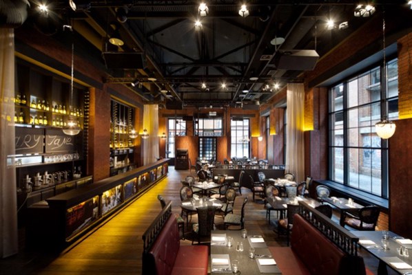 Малый зал (каминный) — подробнее о зале