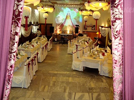 Кафе Служебный вход, Банкетный зал — фото