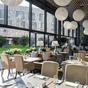 La Veranda — La Veranda