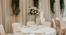 Летний сад Летний сад — интерьер зала