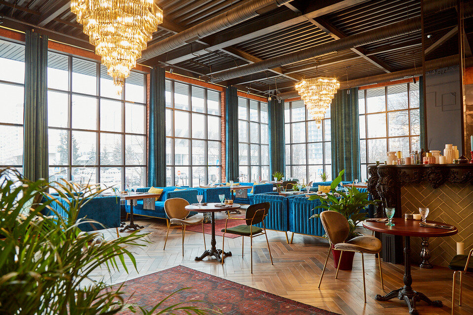 Mansard restaurant and hall — Mansard restaurant and hall