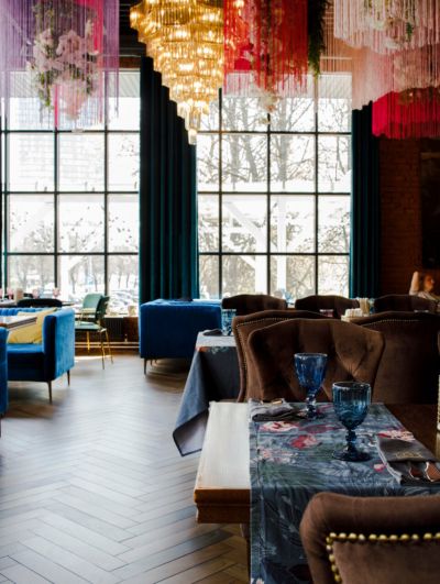 Mansard restaurant and hall