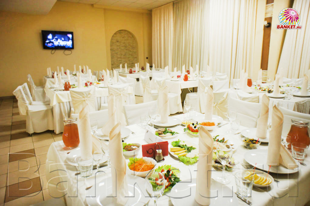 Зал 1 — Банкетный зал Кафе Трапеза
