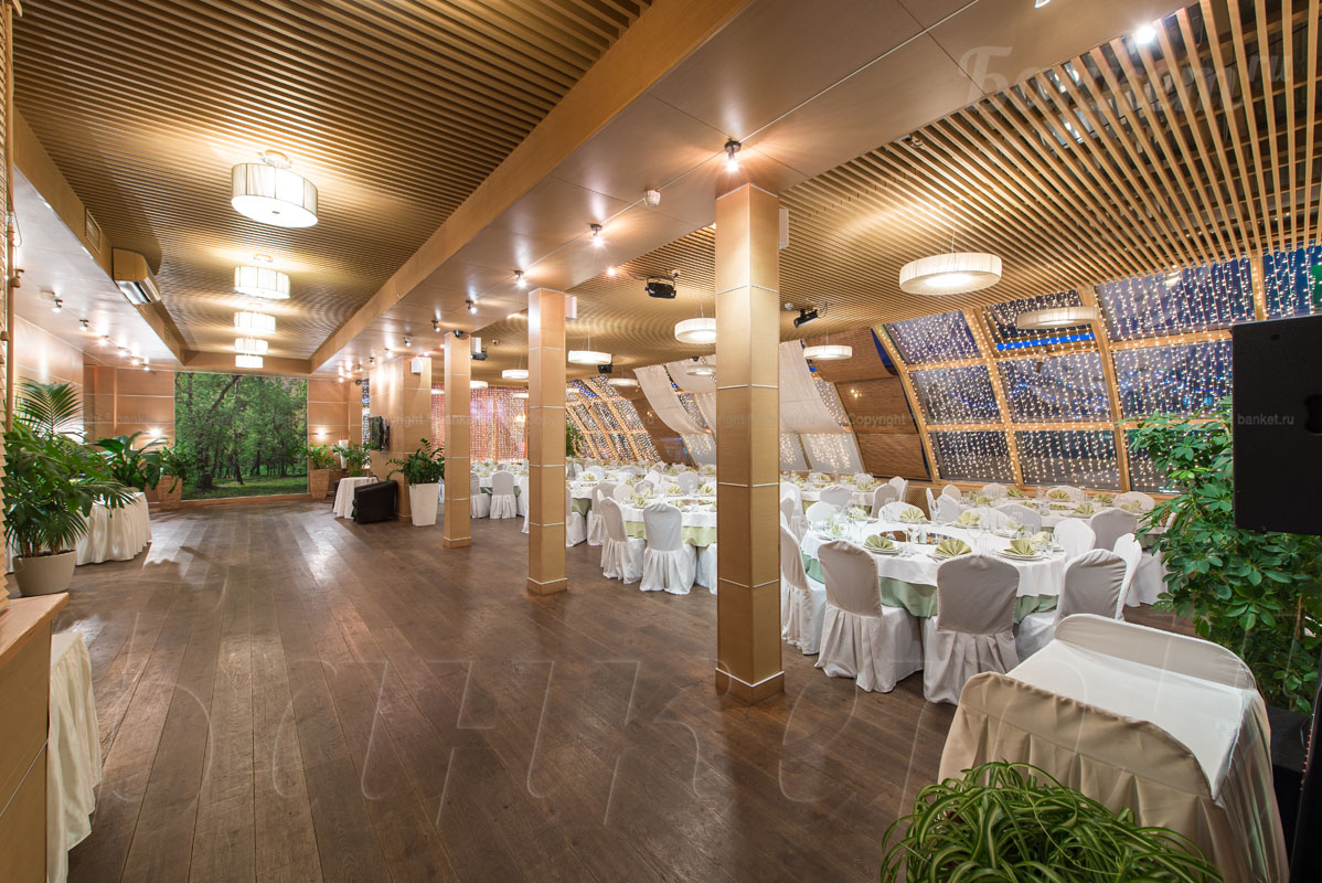 Основной зал — BrownBar