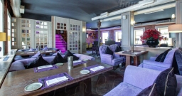 Первый этаж — интерьер зала