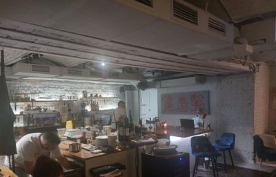 One chef studio — интерьер зала