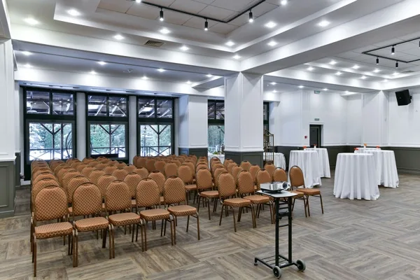 Банкетный зал Forest Country Hall