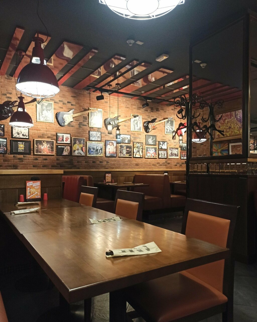TGI Fridays — банкетный зал TGI Fridays, фото