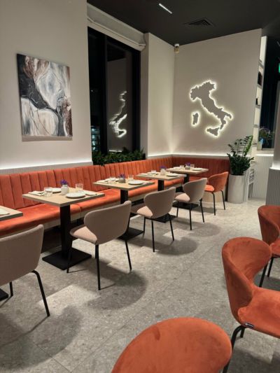 Bistro Si — интерьер зала