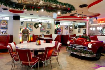 Beverly Hills Diner Beverly Hills Diner — интерьер зала