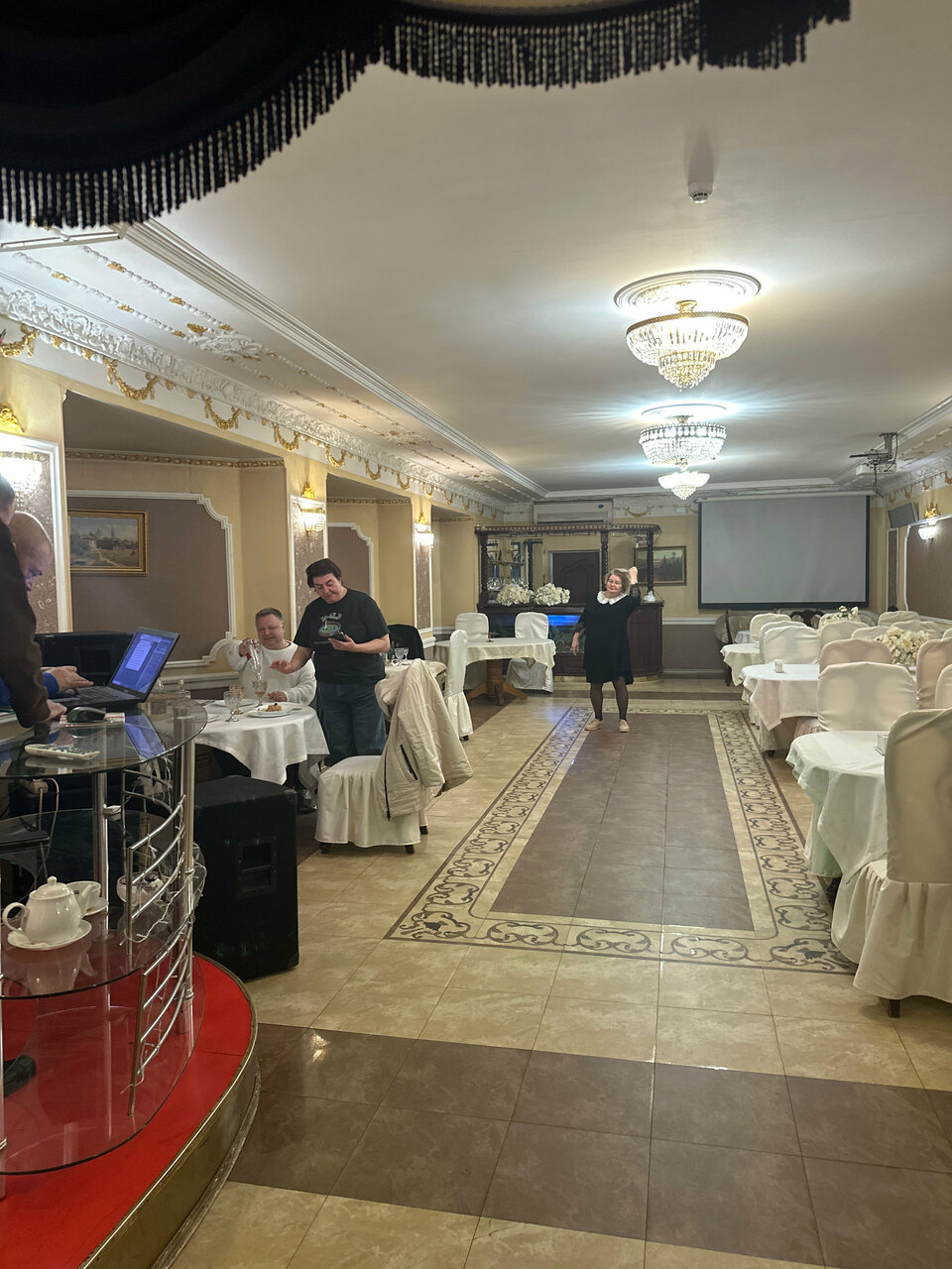 Москвич — Москвич, фото банкетного зала