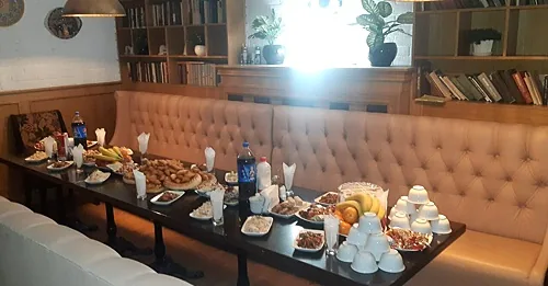 Чайхана Нават — Чайхана Нават
