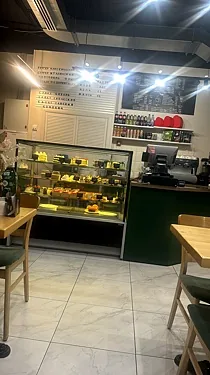 Burger and desserts — Burger and desserts
