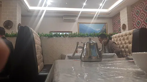 Зал — Инжир