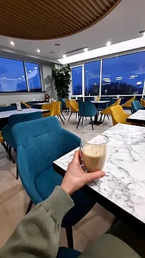 Зал — Fiji Cafe