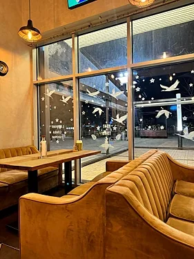 Зал — Buddy Bar