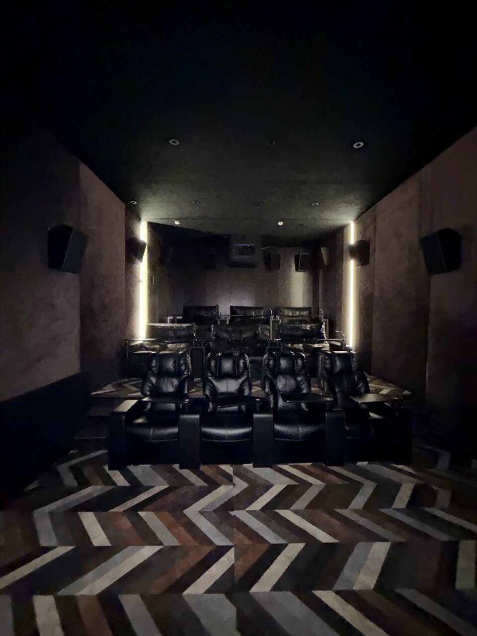 Зал — Cinema Club