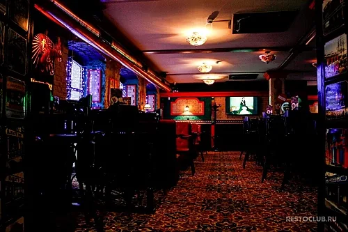 Зал — Harat’s pub