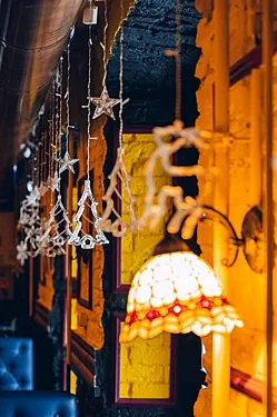 Зал — Harat’s pub