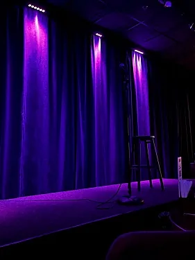 Зал — Stand Up Патрики