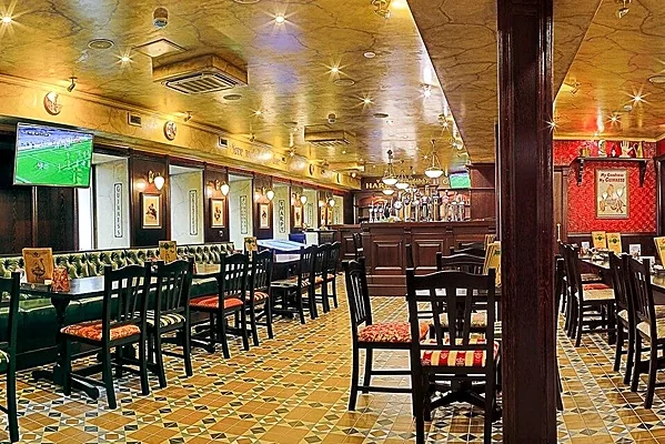 O'Connell's Pub, Зал — фото