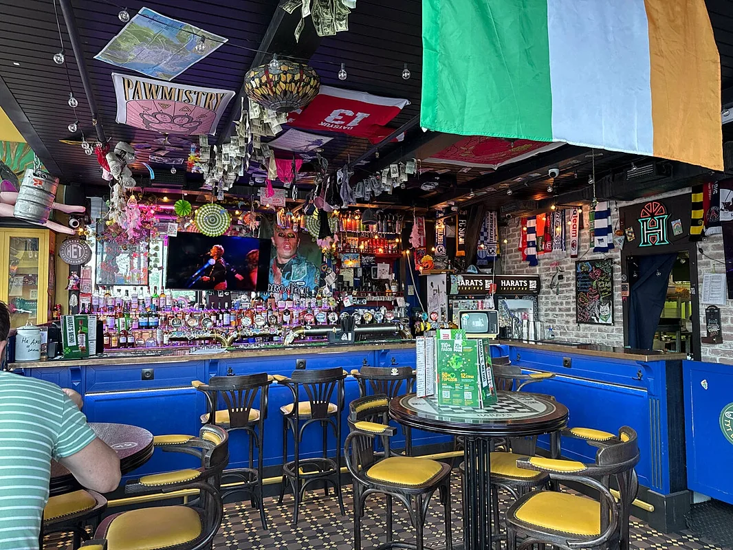 Harat’s pub — Зал, фото банкетного зала