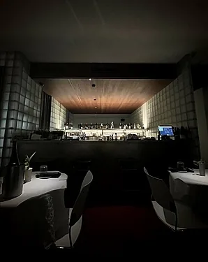 Зал — КК