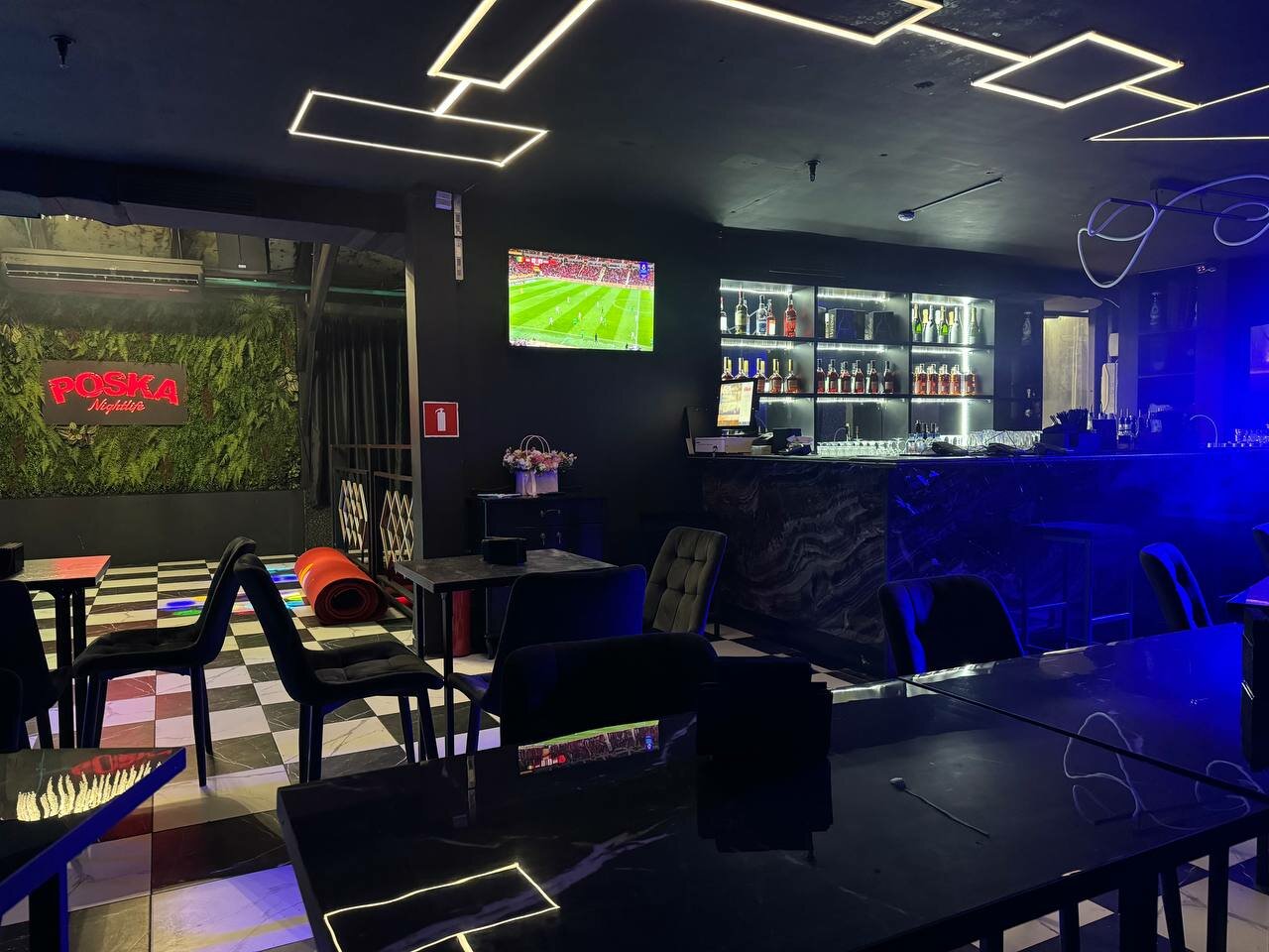 Зал — Poska Lounge