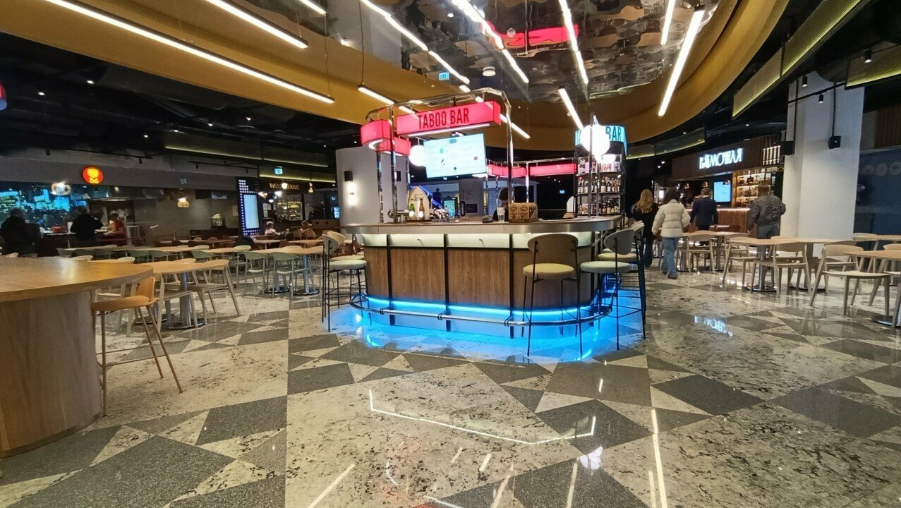 Зал — Taboo Bar