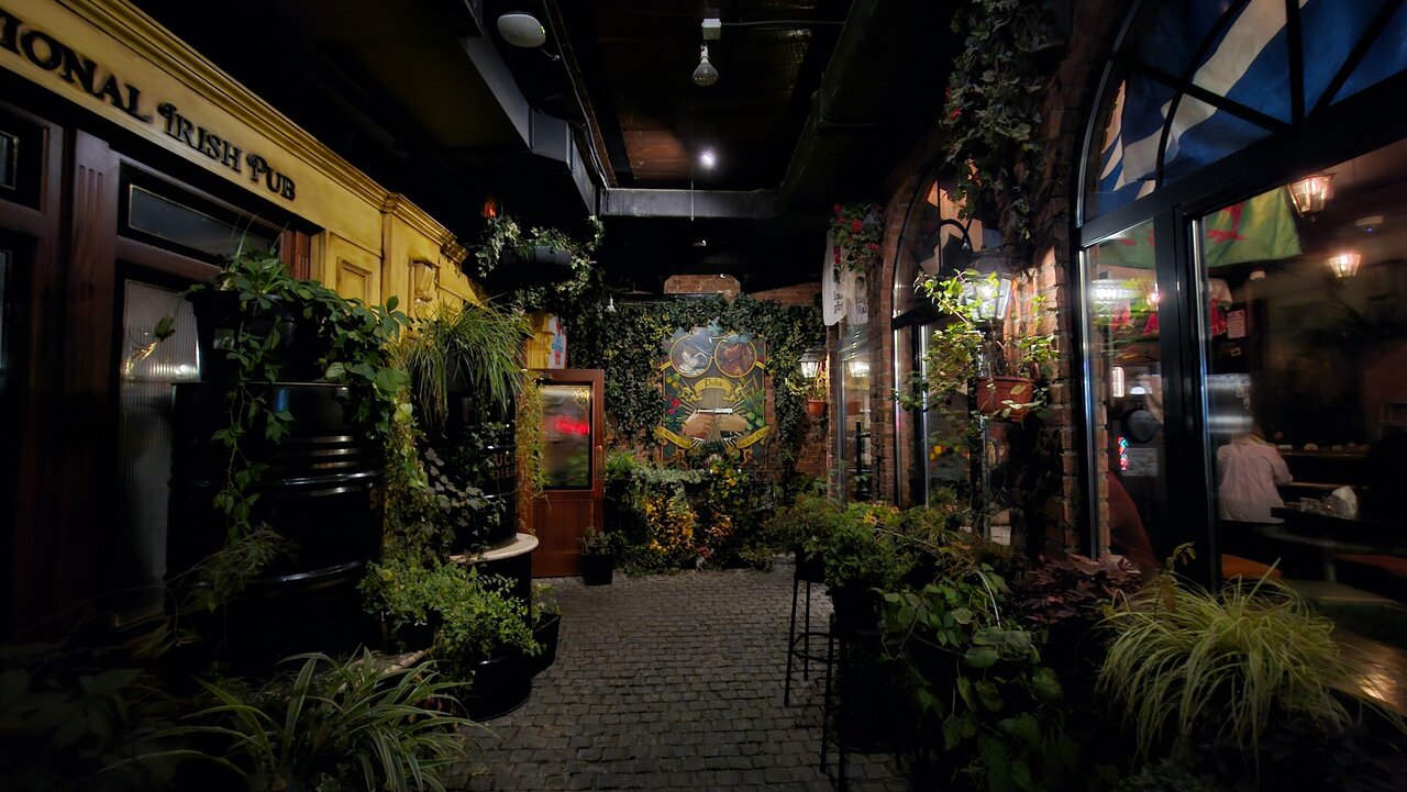 Зал — Ye Olde Shed