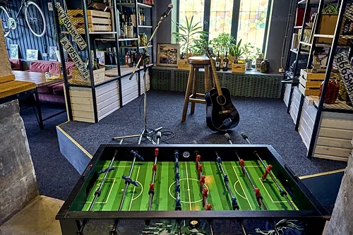 Зал — Гаражане