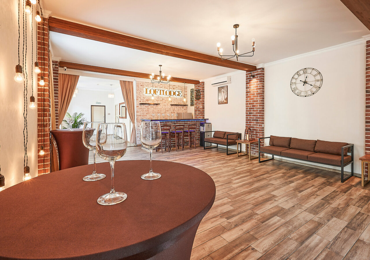 Зал — Loft Lodge 2